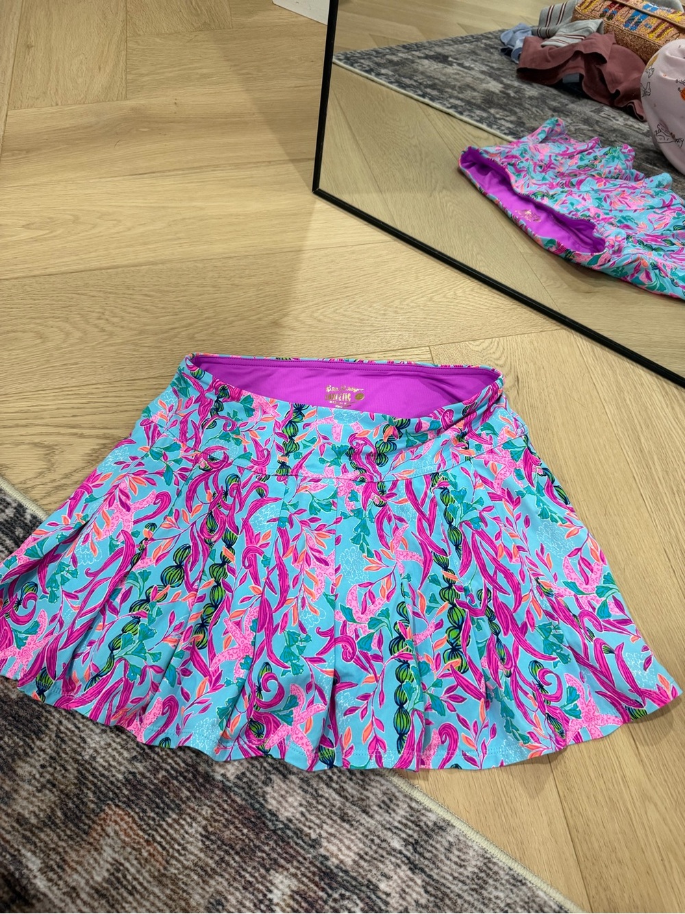 Lilly Pulitzer Aqua Athletic Skirt with Pink Floral Print💜🩵